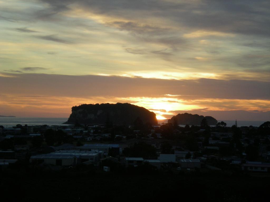 Whangamata Vistas B&B Esterno foto