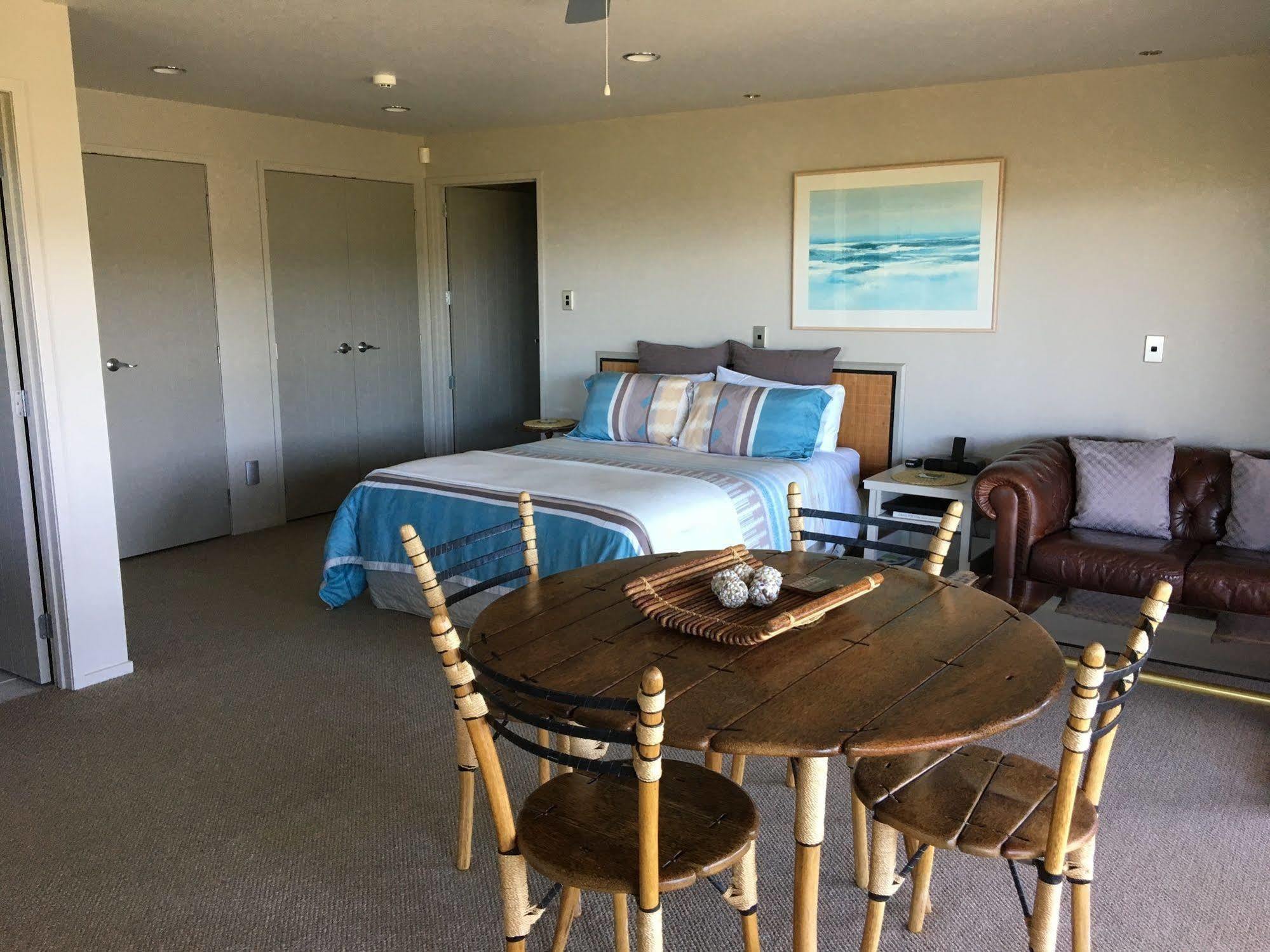 Whangamata Vistas B&B Esterno foto