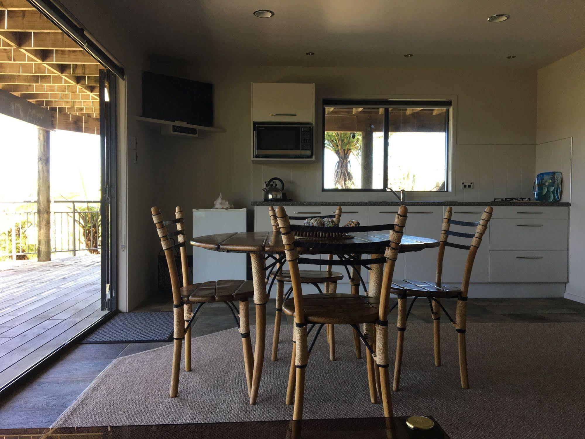 Whangamata Vistas B&B Esterno foto